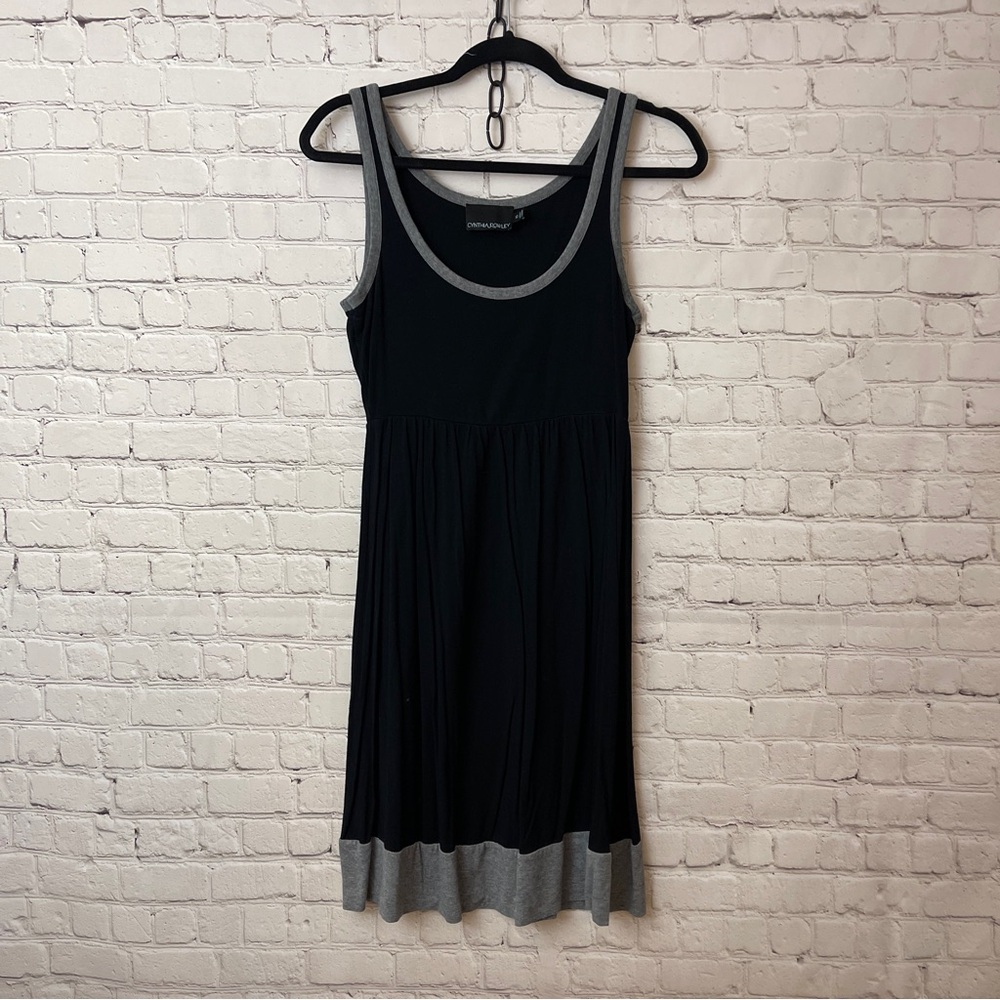 Black and Gray Sleeveless Dress
